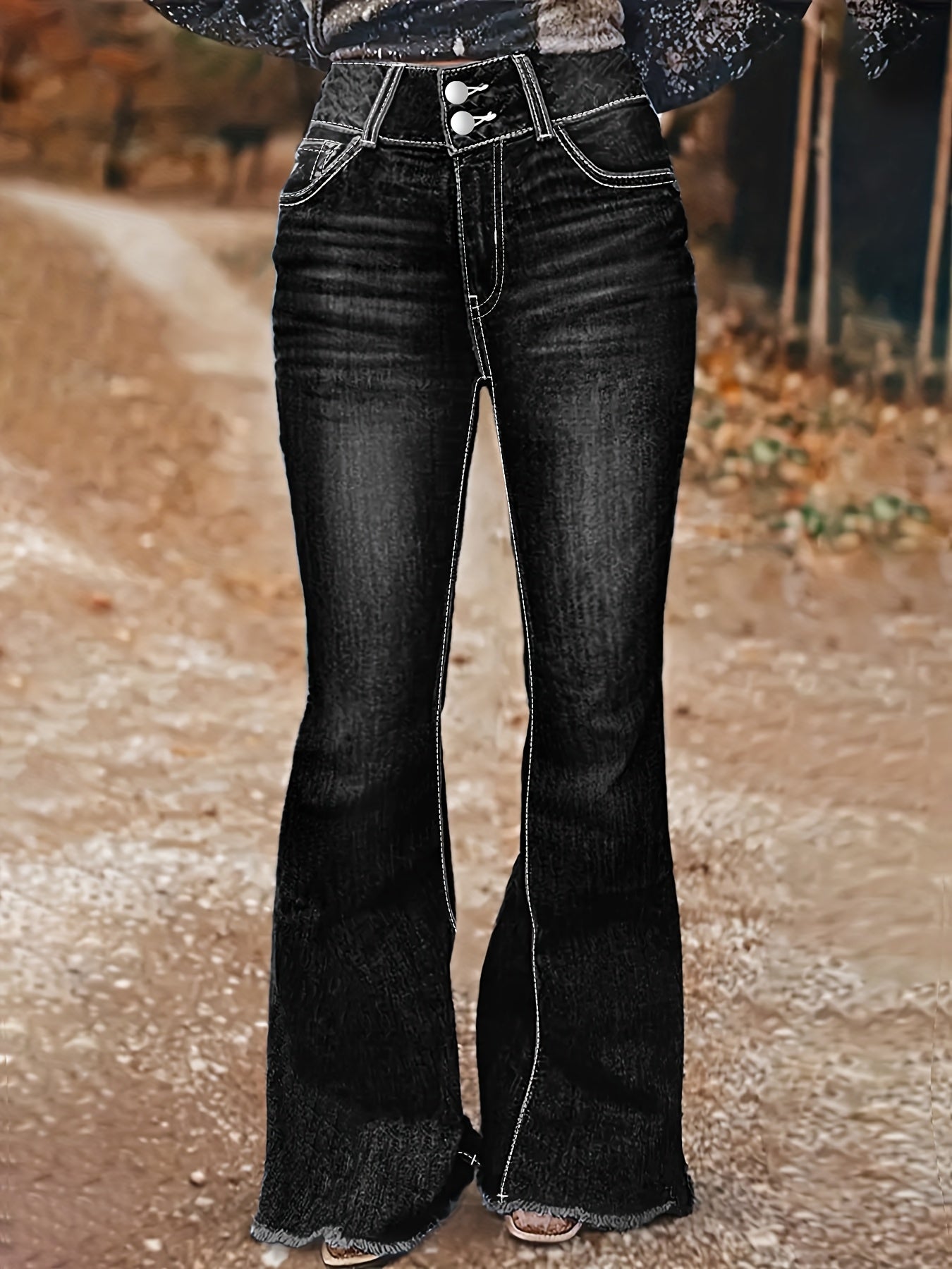 Plus Size Women's High-Waisted Flared Jeans Black Geometric Embroidery