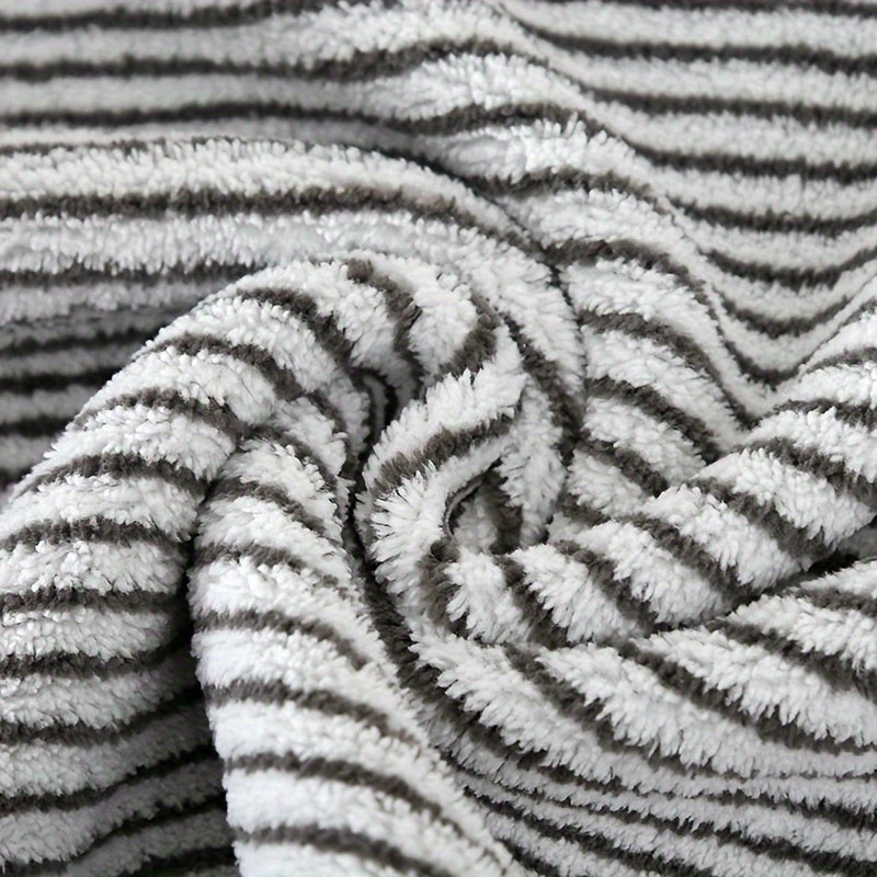 Set of 2 Absorbent Breathable Microfiber Bath Towels for Fitness and Yoga