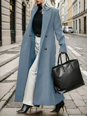 Ayollar uchun pushti ikki qavatli trench palto, notched yaka, uzun yenglar, yon cho'ntaklar bilan, polyester tolalaridan tayyorlangan. Kuz va qish uchun mukammal. Norasmiy nafislik.