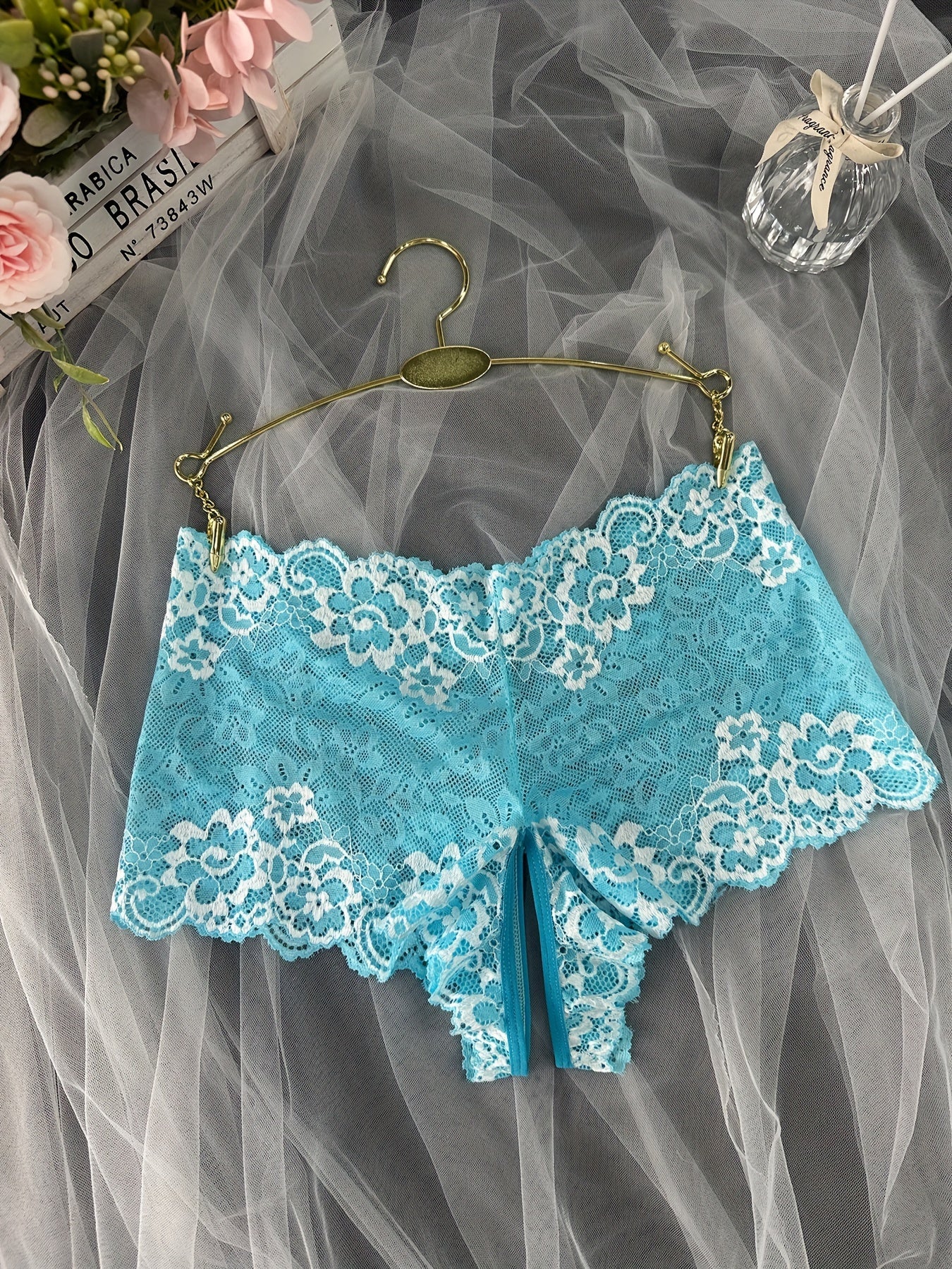 Women's Lace Cross Detail Briefs Light Support Polyester Blend Solid Color