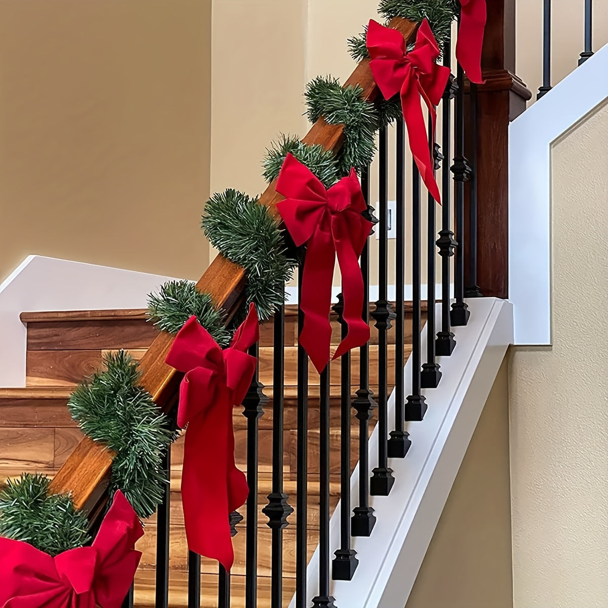 Sun'iy qarag'ay Rojdestvo g'ildiraklari 15.24 M bayram bezaklari uchun ichki va tashqi muhit