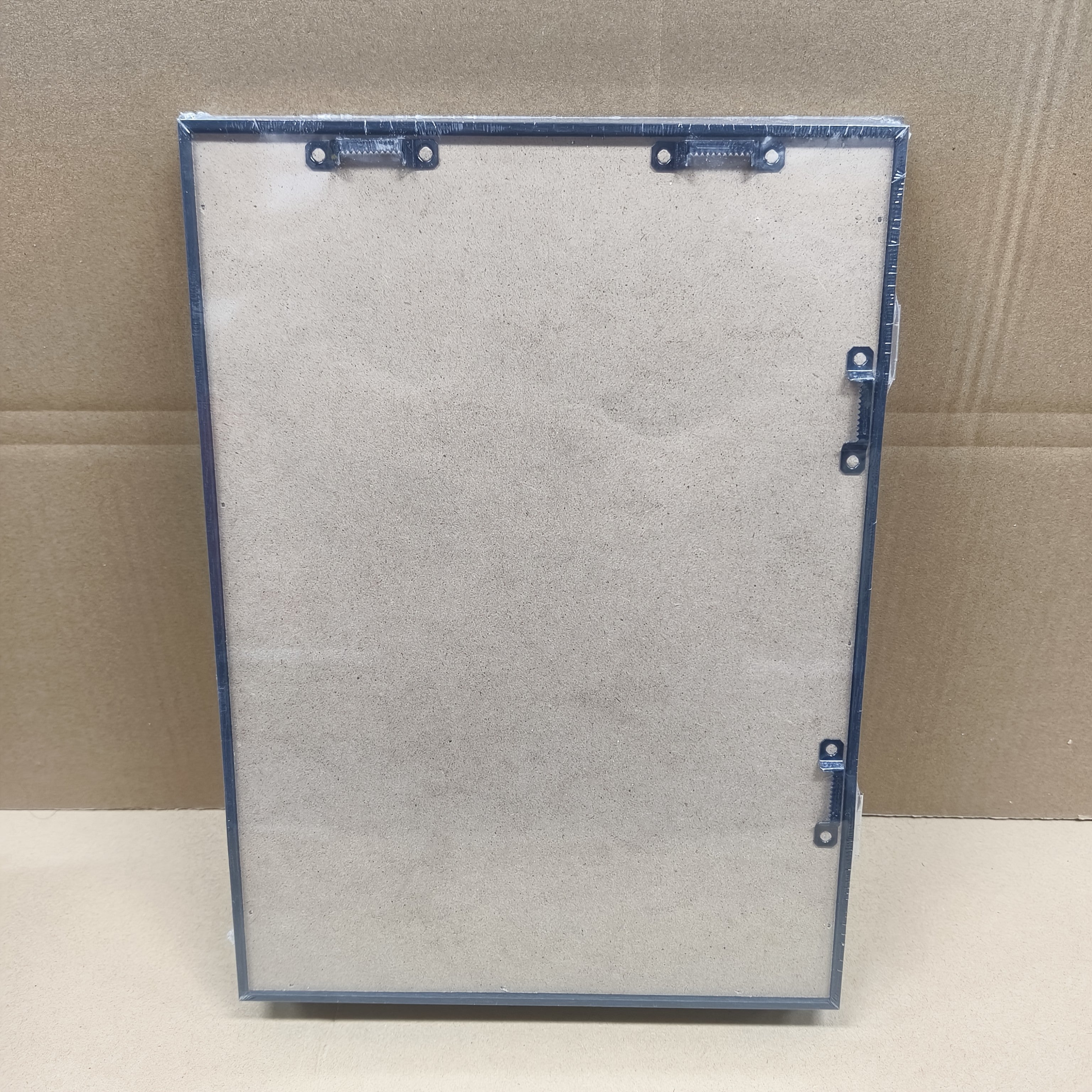 2 ta A4 yog'och devor ramkalar to'plami, oldinga ochiladigan rasmlar uchun, zamonaviy shaffof magnitli burilish dizayni