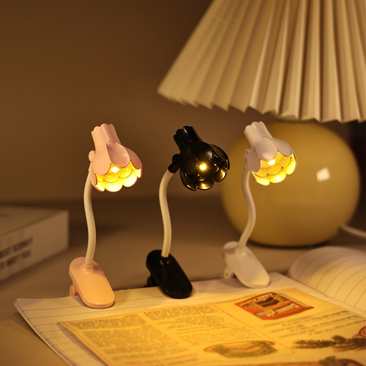 Single Petal Clip Table Lamp for Bedroom Reading and Home Decor