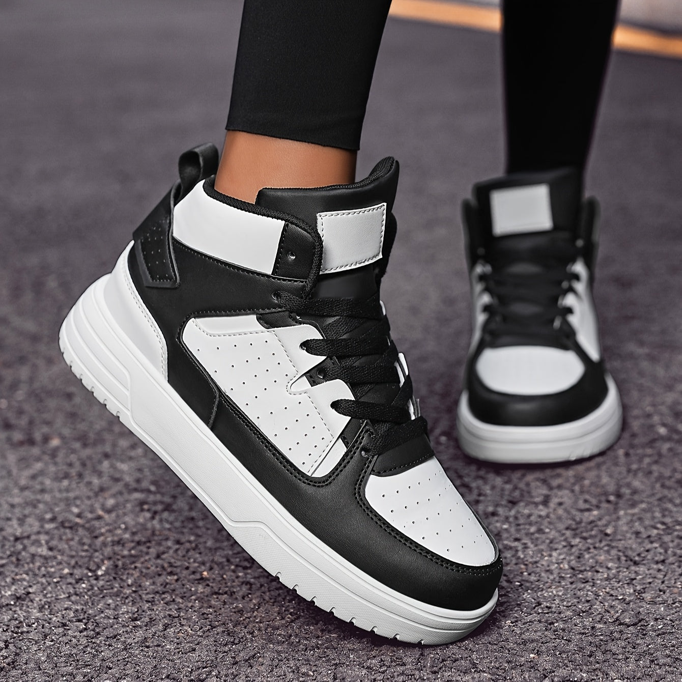 Women’s Casual High-Top Sneakers Breathable Lace-Up Sports Shoes