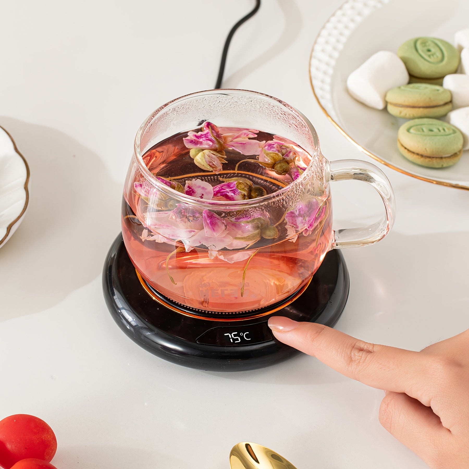 Elektr qahva stakanini isitish padini aqlli teginish nazorati, 3 ta harorat sozlamalari va USB quvvat bilan. Uyda yoki ofisda sut, choy va issiq shokolad kabi ichimliklarni isitish uchun ishlatilishi mumkin. Plastikdan tayyorlangan, ishlash voltaji ≤36V.