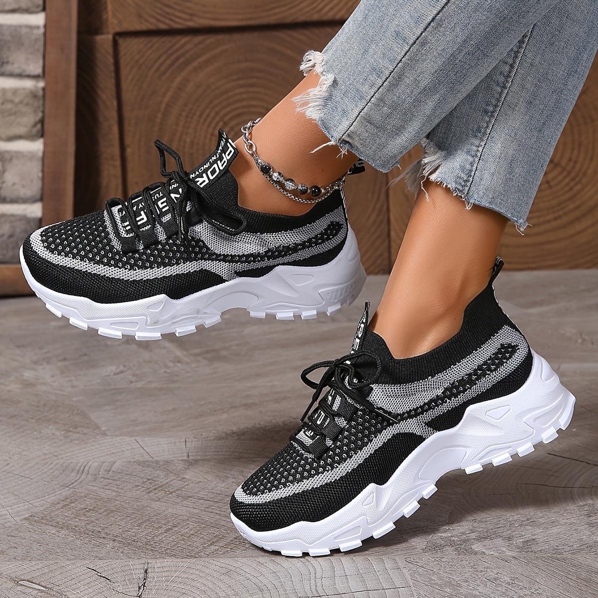 Women's Mesh Sneakers Breathable Casual Low-Top Lace-Up Black White Beige Grey Blue Pink