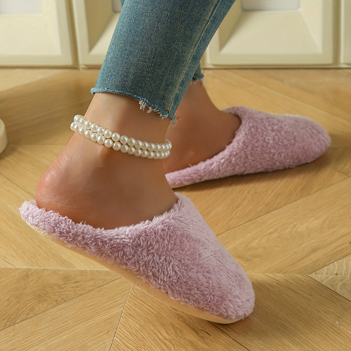 Women's Plush Indoor Slippers Soft Sole Lightweight Satin-Like Fabric All-Season