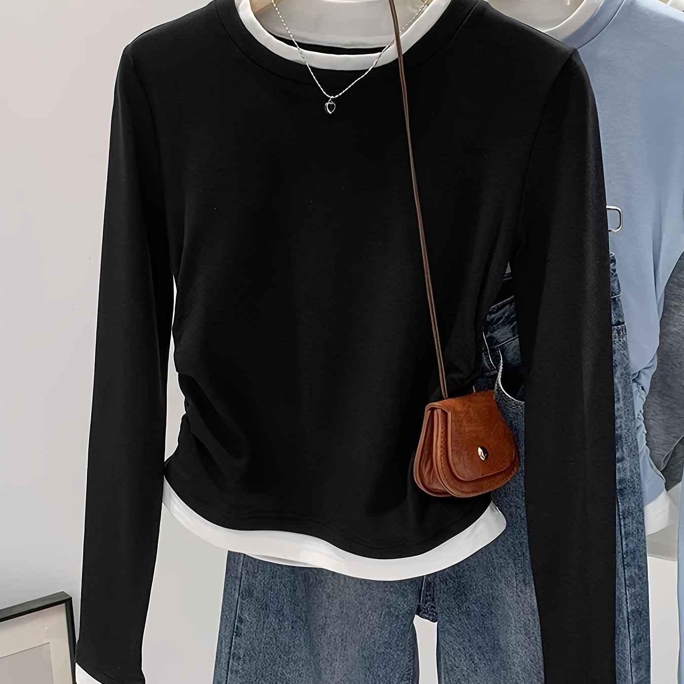 Women's Slim Fit Knit T-Shirt with Contrast Collar and Ruched Detail