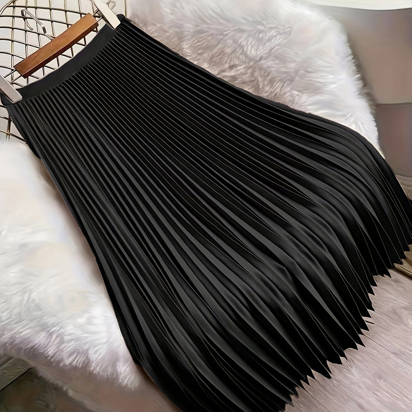 Elegant Solid Color Pleated Polyester Skirt for Spring and Fall