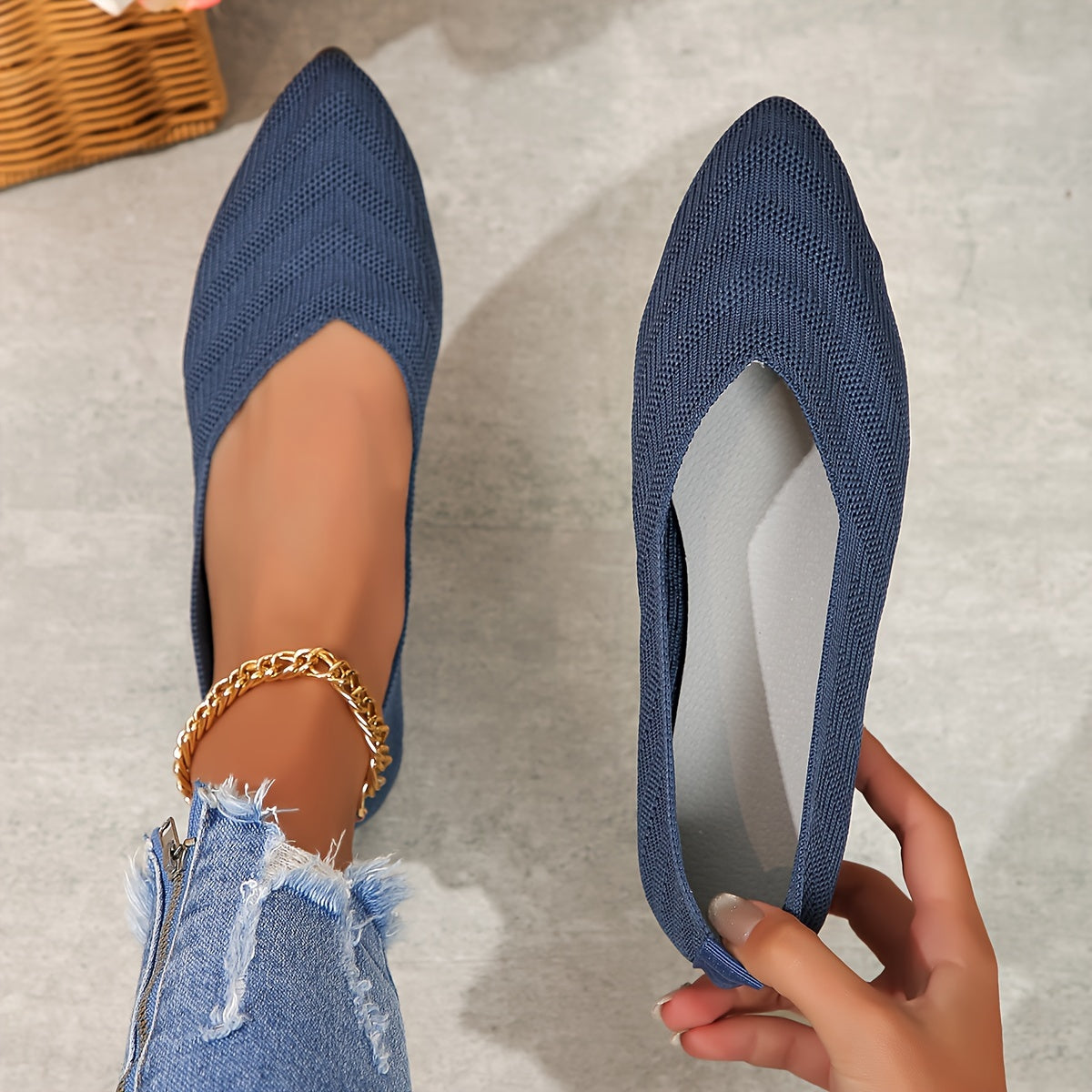 Women's Pointed Toe Flat Shoes Lightweight Comfortable Large Sizes