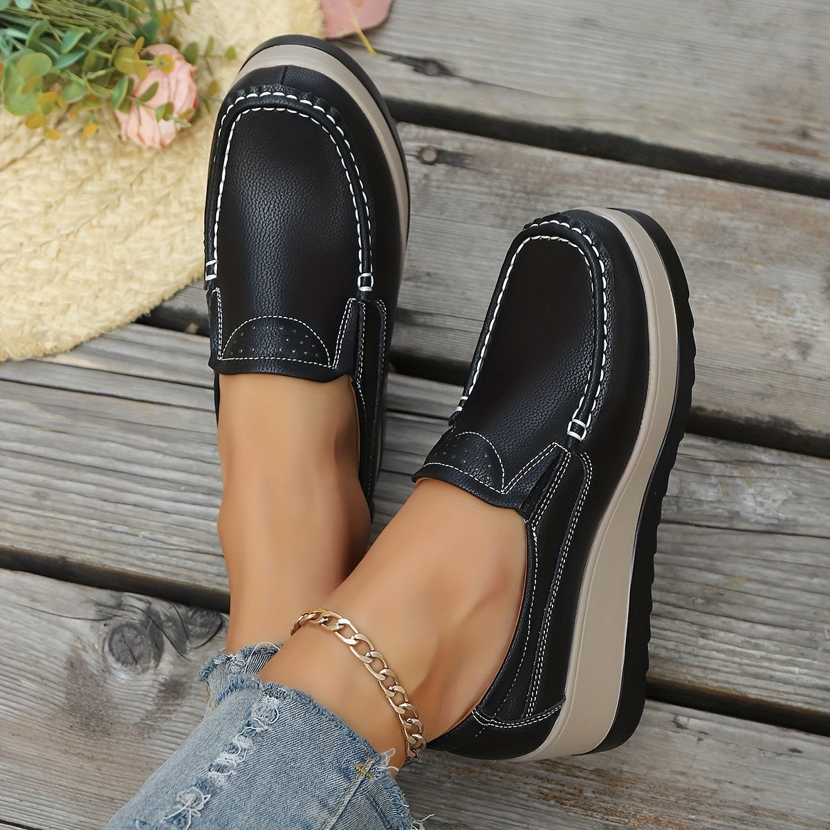 Ayollar uchun kundalik yengil poyabzal, qalin tag va baland poshnali