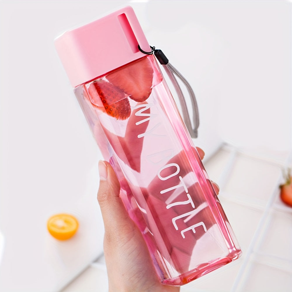 Непроницаемая квадратная пластиковая водяная чашка объемом 17 унций/500 мл с завязкой и крышкой. Портативная спортивная чашка, идеально подходящая для школы, дома и активного отдыха на улице.