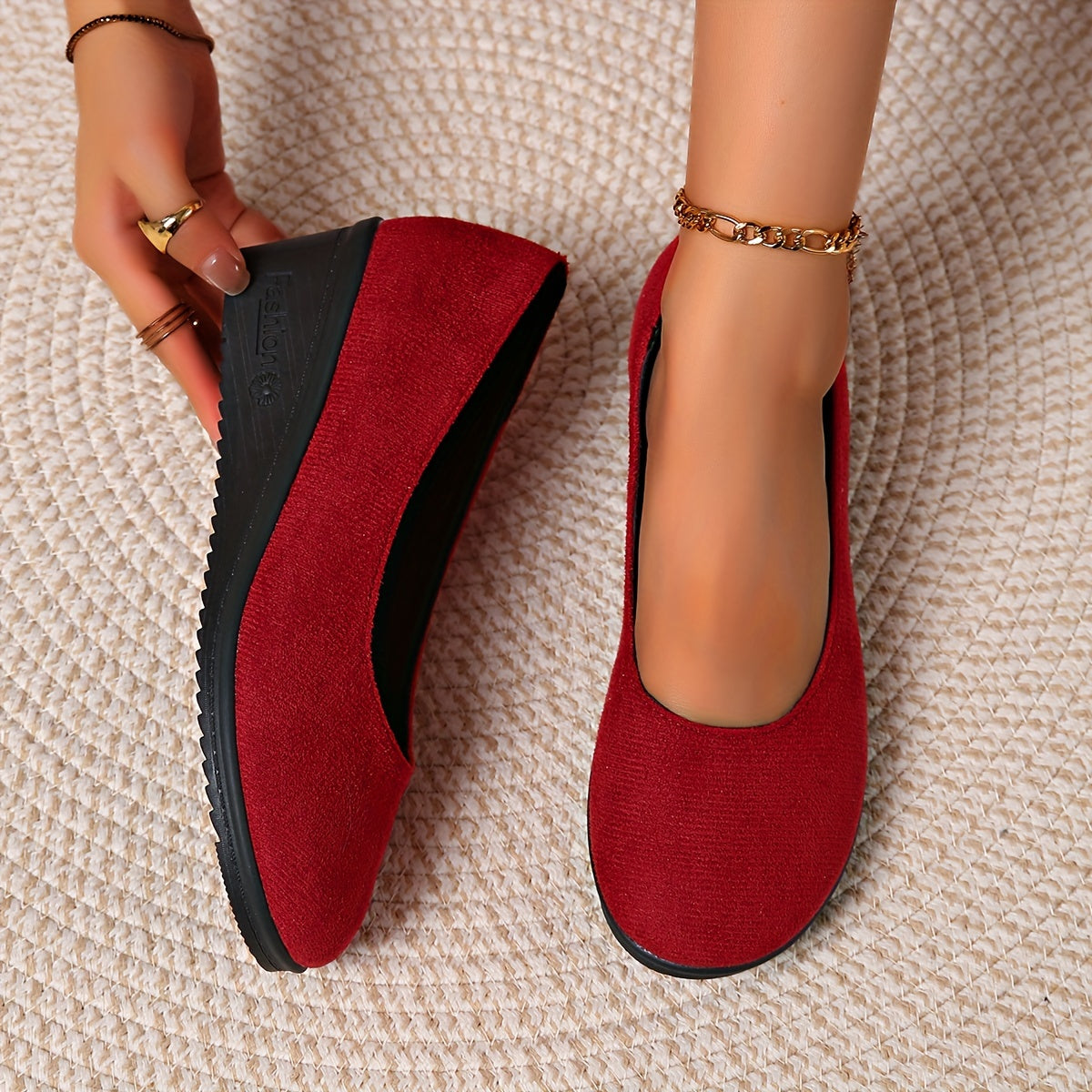 Women's Round Toe Chunky Heel Shoes Slip-On Comfortable Pumps