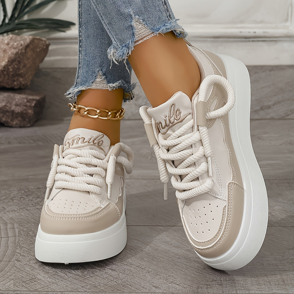 Women's Casual Sneakers Flat Shoes White Beige Lace-Up All Season