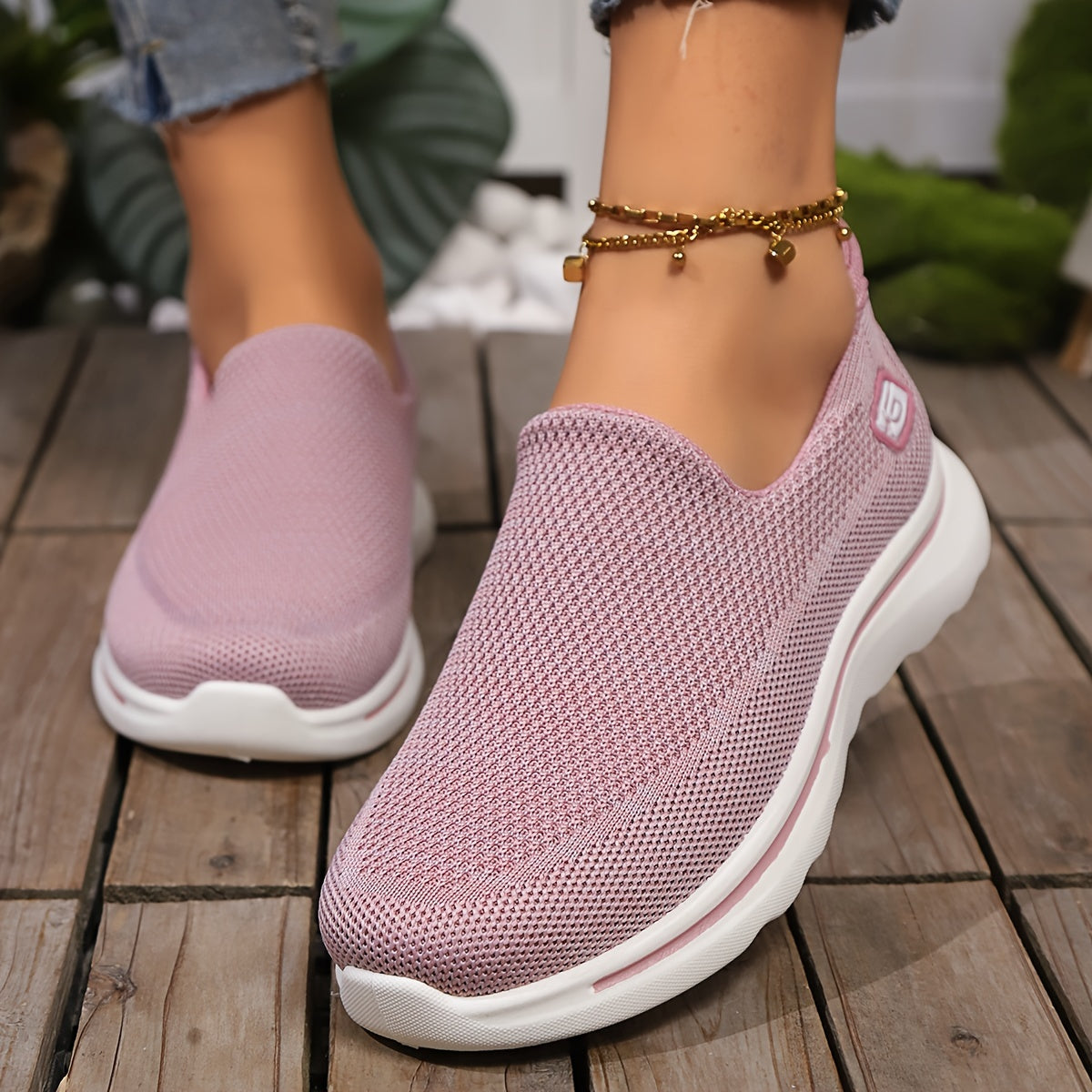 Women's Casual Slip-On Sneakers Lightweight Breathable Low-Top Shoes