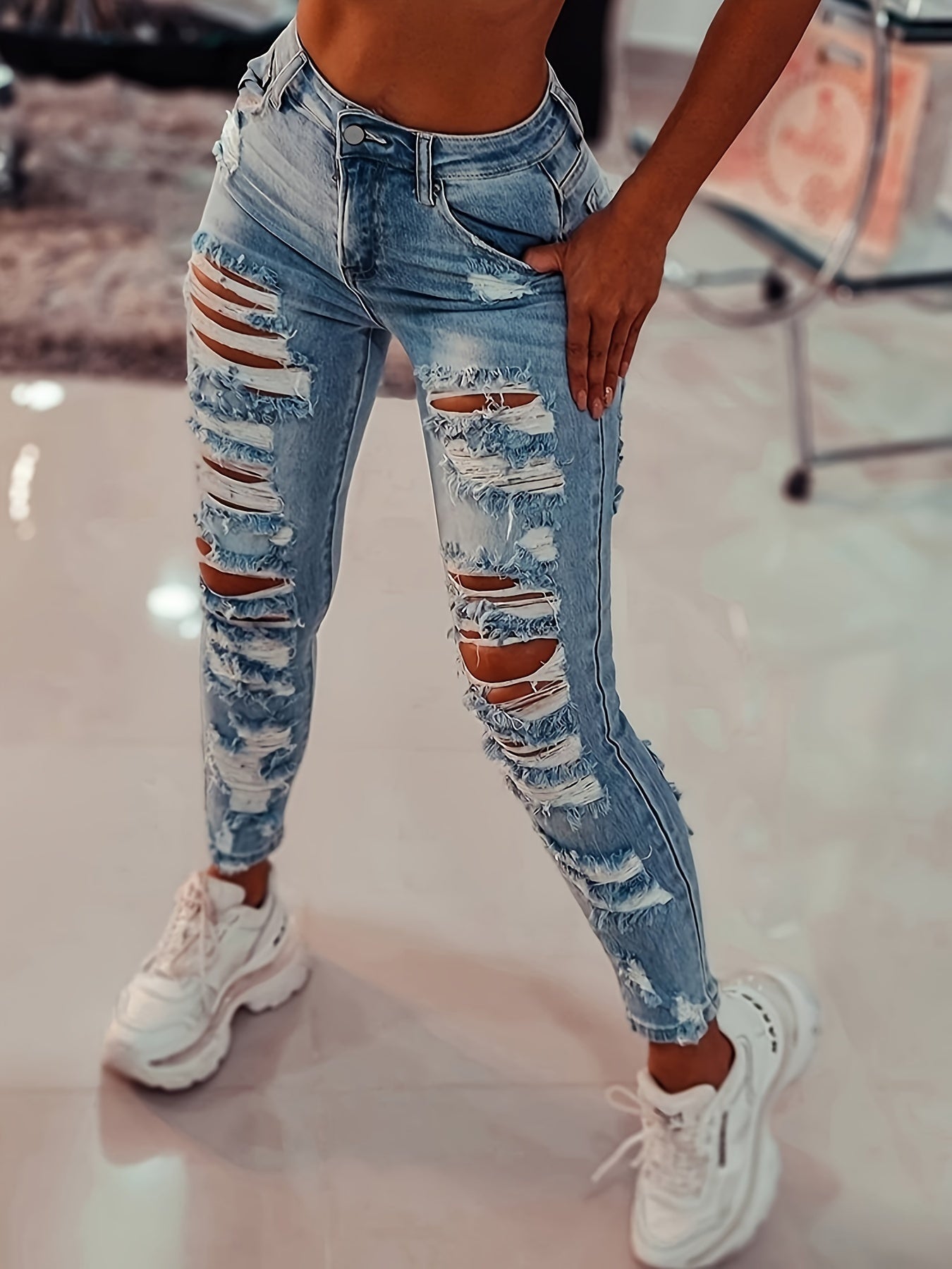 Ayollar uchun skinny yirtilgan jinsi shimlar, past bel, yuqori elastiklik, to'liq denim