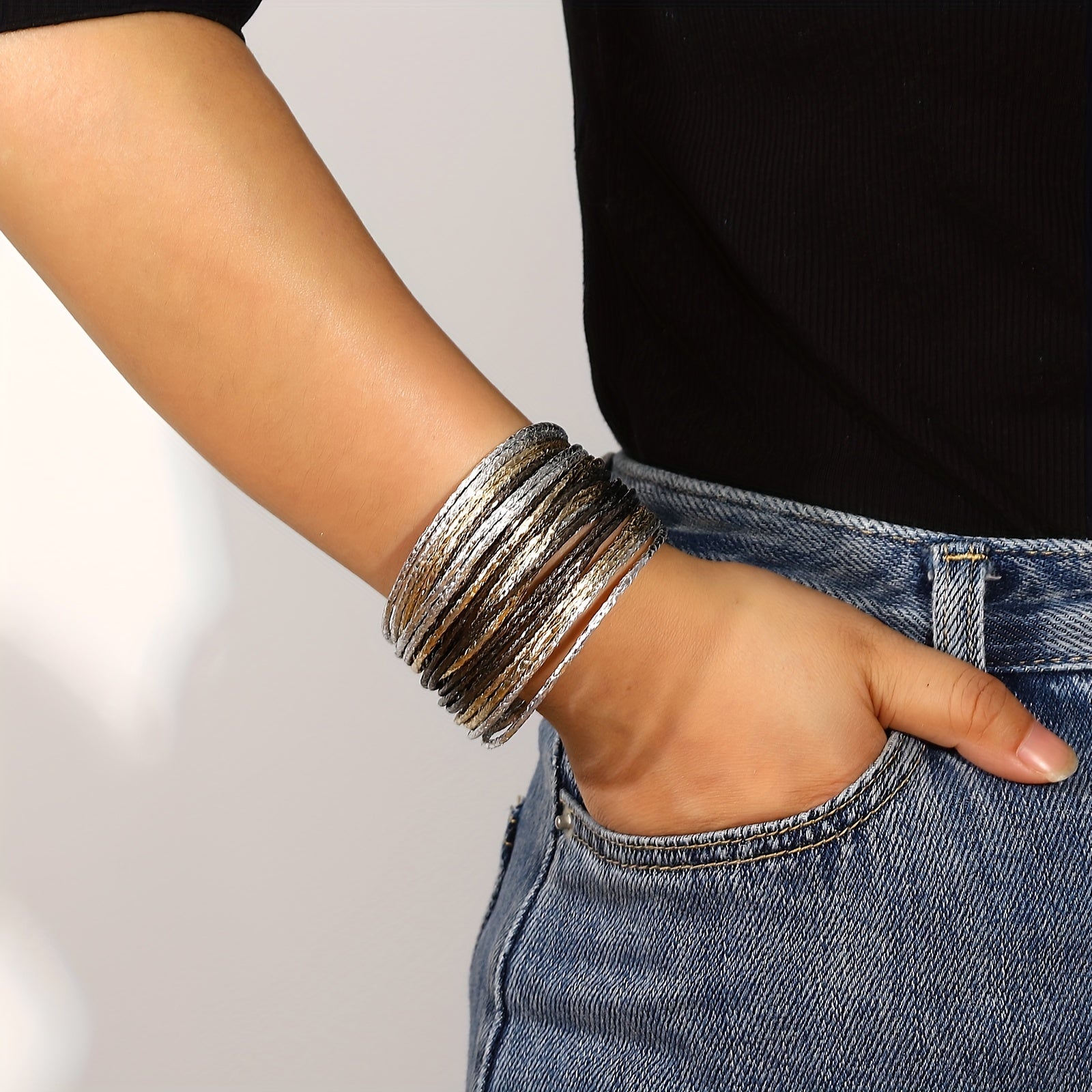 Multilayer Wrap Bracelet with Metallic Glitter Leather Magnetic Clasp for Men Women