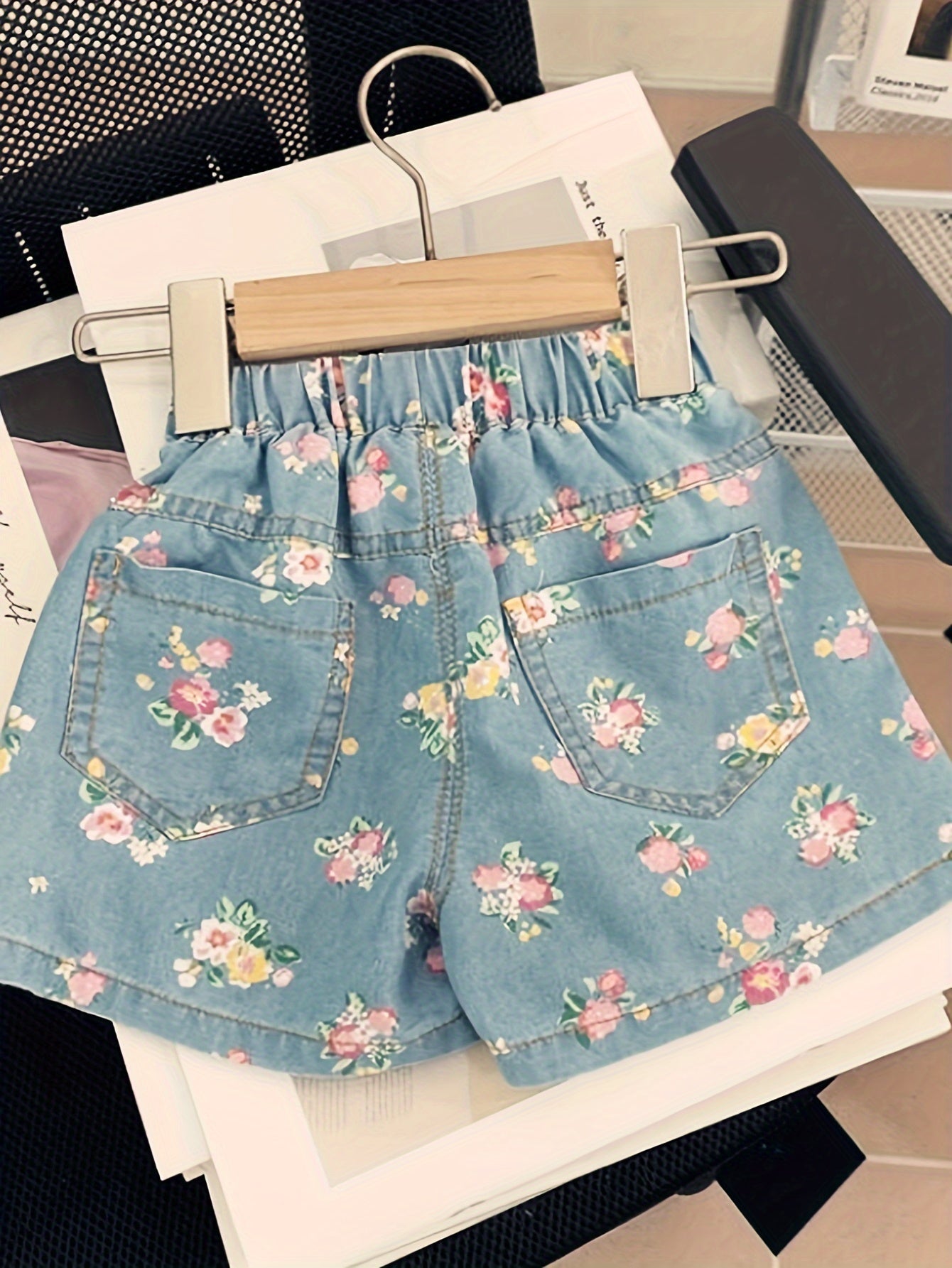 Kids' Denim Outfit Set with Floral Print Short Sleeve Top and Shorts for Toddlers and Children 3-8 Years