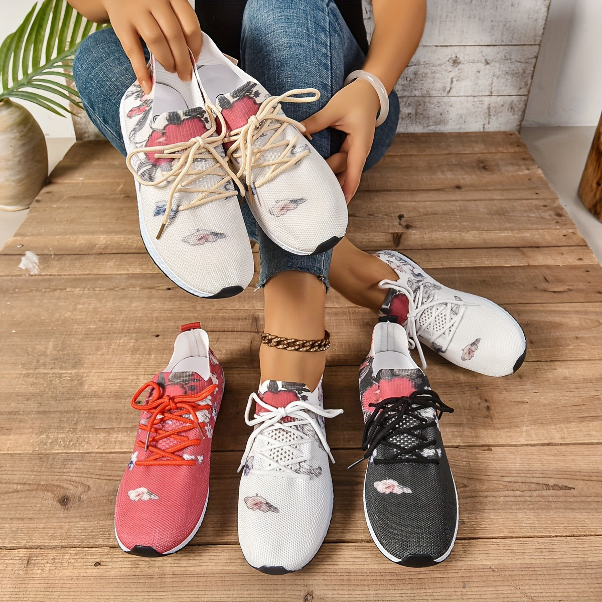 Ladies Casual Sports Shoes Breathable Fabric Low Top Slip-On Running Shoes