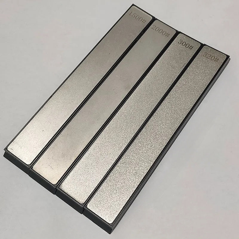 4 dona olmos toshi maydalash pichog'i uchun tashqi foydalanish uchun moslangan, qattiq burchak bilan ta'minlangan qiruvchi