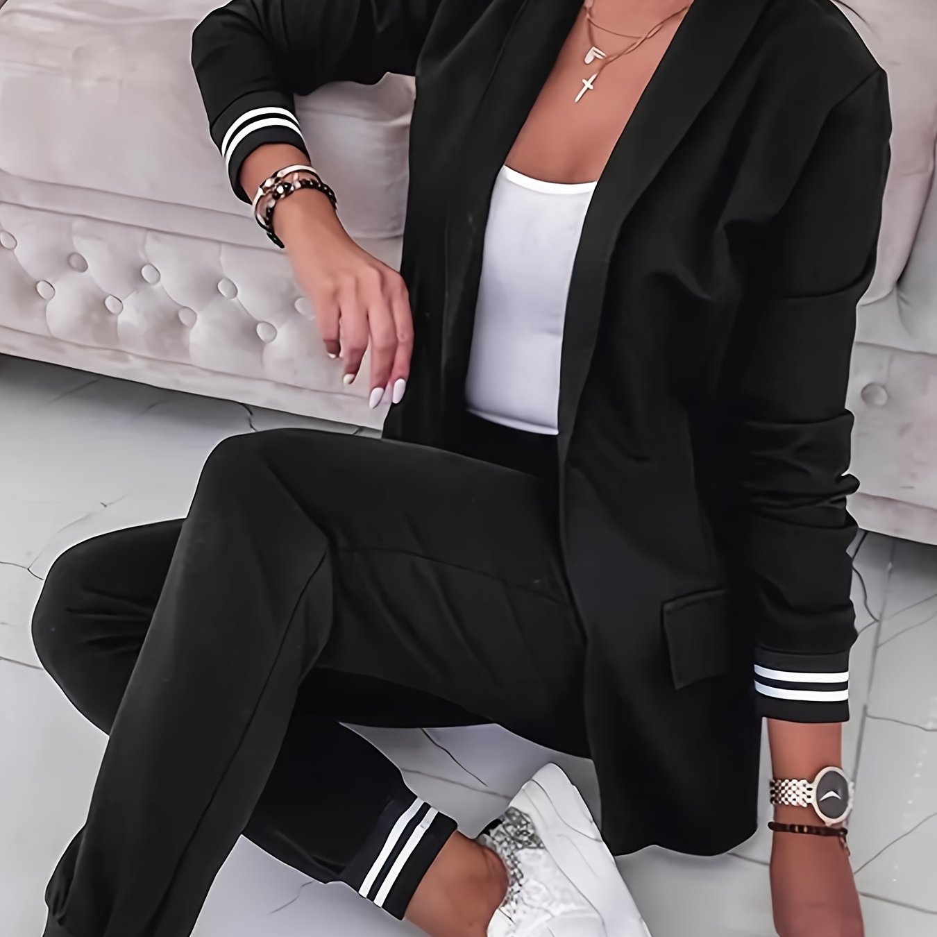 Ropa casual de manga larga de poliéster de color sólido con bolsillo para primavera y otoño