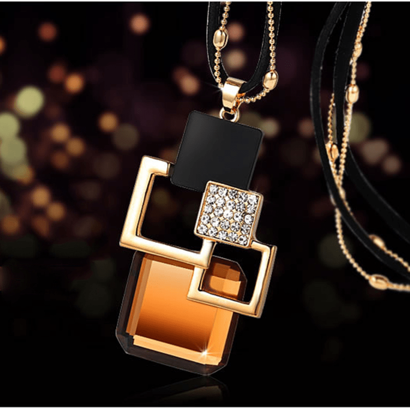 Retro Long Necklace for Women Autumn Winter Stylish Pendant Jewelry