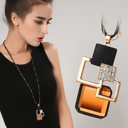 Retro Long Necklace for Women Autumn Winter Stylish Pendant Jewelry