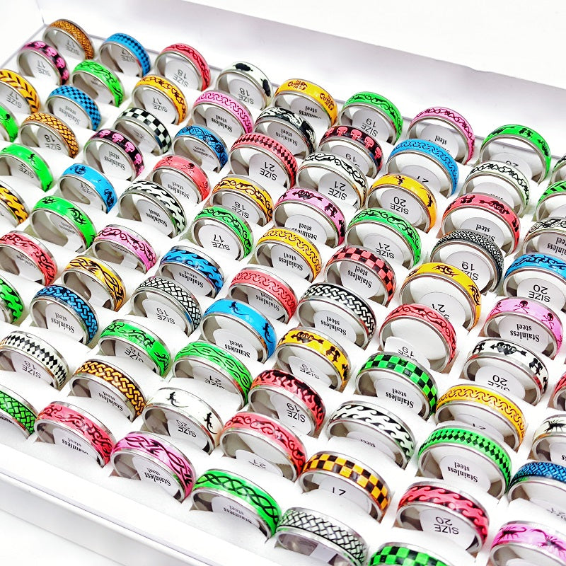 50 dona zanglamas po'latdan yasalgan yorqin halqalar to'plami, erkaklar va ayollar uchun mo'ljallangan, kundalik kiyimlari yoki maxsus ziyofat aksessuarlari bilan birlashtirish uchun.