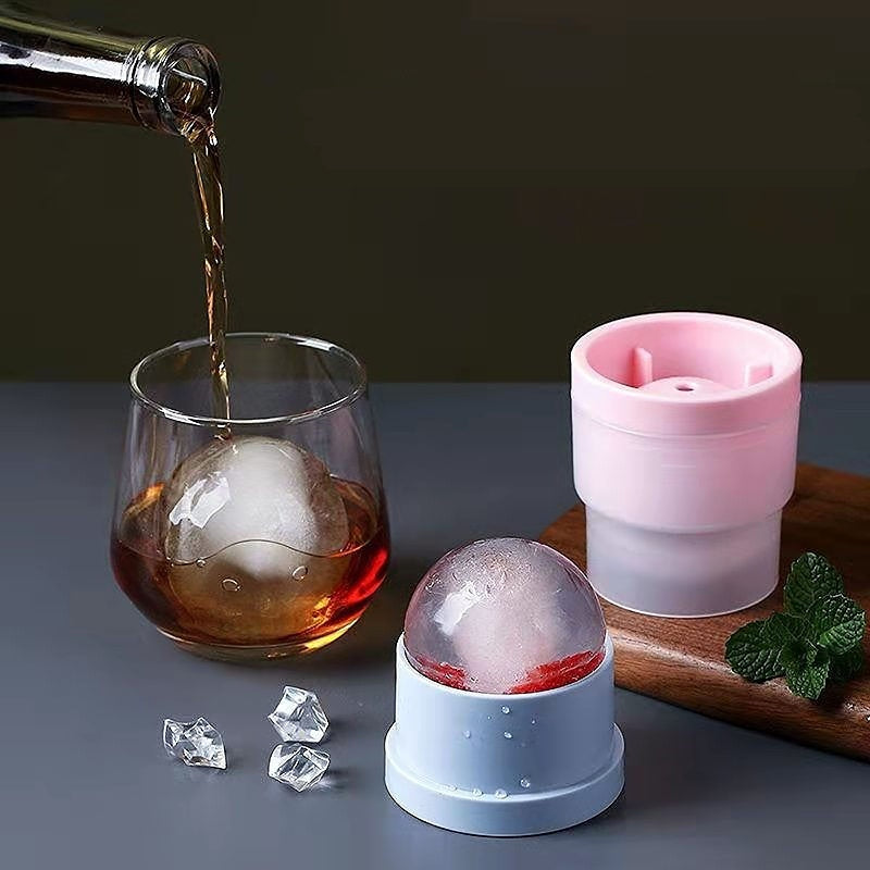 Spherical Whiskey Ice Cube Mold With Cover for Home and Restaurant Use