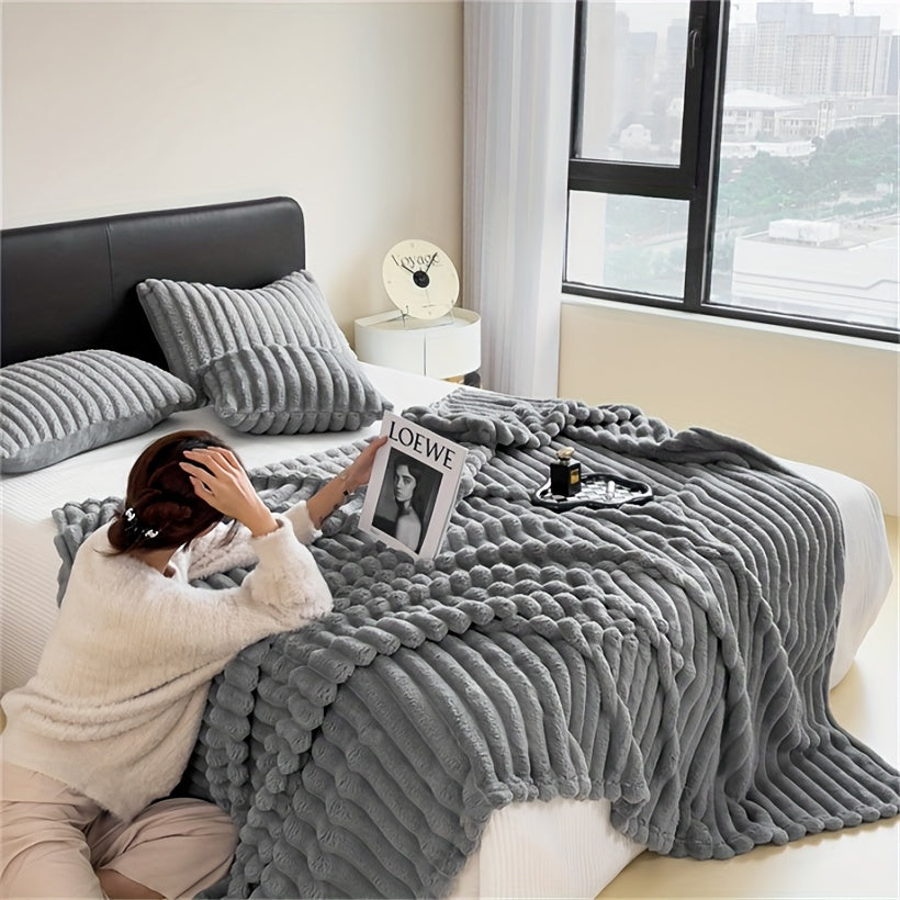 Soft Plush Blanket for Adults Solid Color Warm and Comfortable