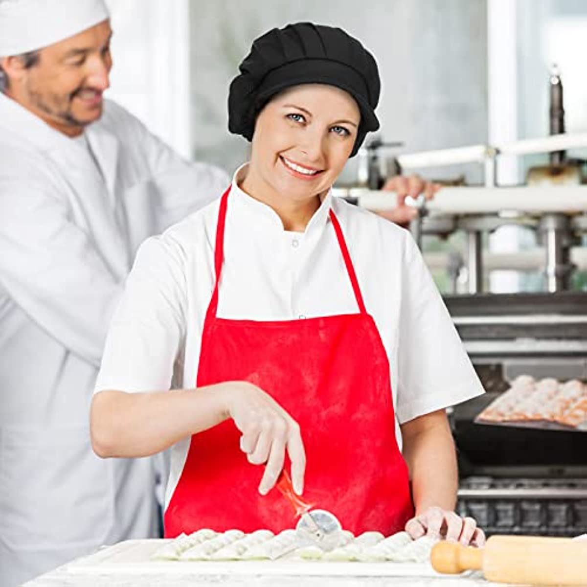 Qora sozlanadigan tarmoqli nafas oladigan ish shlyapasi, ayollar uchun oshxona pishirish uchun soch tarmog'i