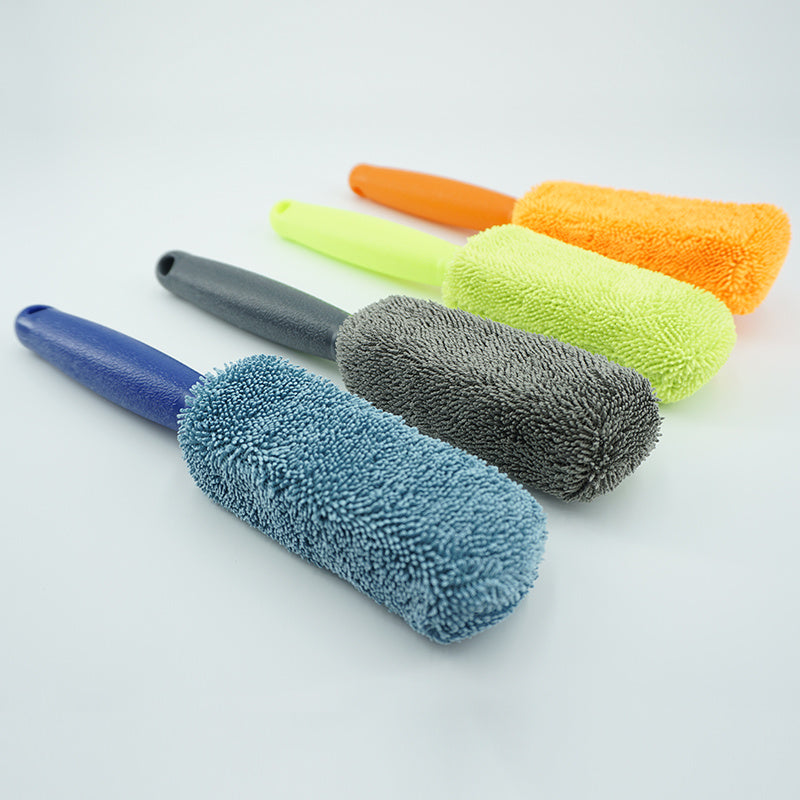 Portable Car Wash Brush with Ergonomic Handle for Auto Detailing