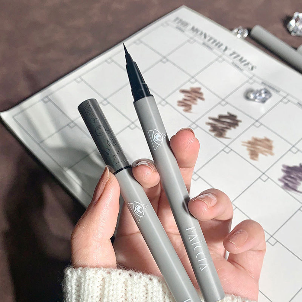 Lápiz de cejas líquido impermeable para mujer con punta fina tonos marrón gris
