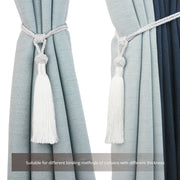 Minimalist zamonaviy parda bog'ich, teshik ochmasdan oson o'rnatilishi mumkin bo'lgan bitta qismdan iborat. Yotoqxona, yashash xonasi yoki har qanday uy bezak muhitida pardalarni bog'lash uchun zamonaviy va funksional aksessuar.