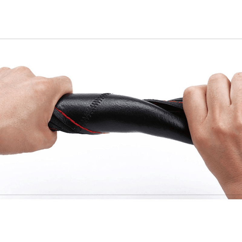 Universal avtomobil boshqaruv g'ildiragi qopqog'i yumshoq mikrofiber qo'lda tikilgan qora yoki qizil