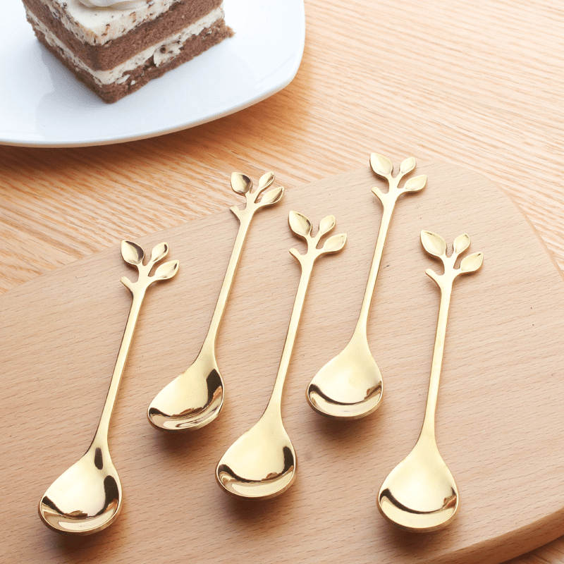 Stainless Steel Cutlery Set with Leaf Design Spoons for Tea Desserts and Drinks