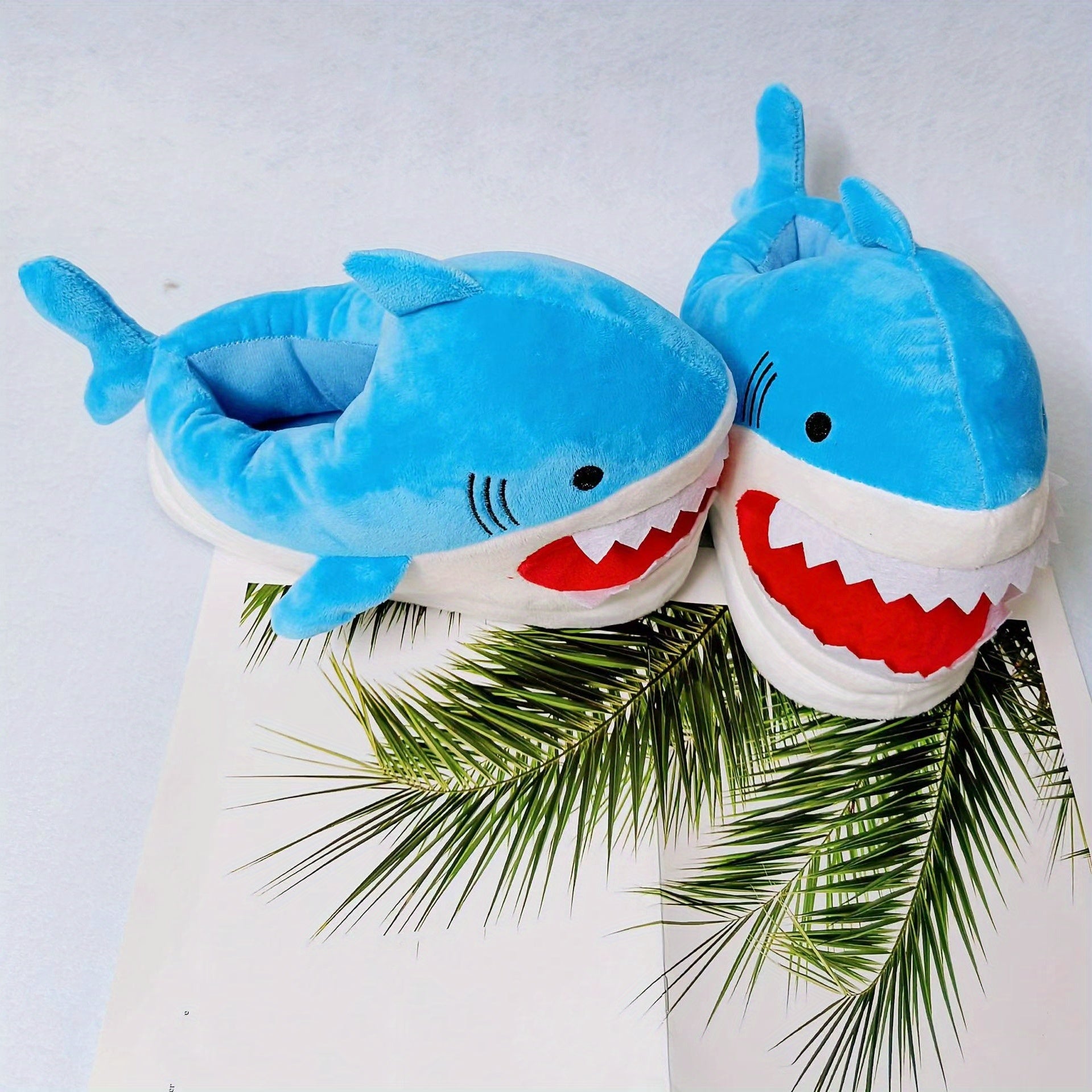 Women's Plush Cartoon Shark Slippers Indoor Outdoor Non-Slip Shoes