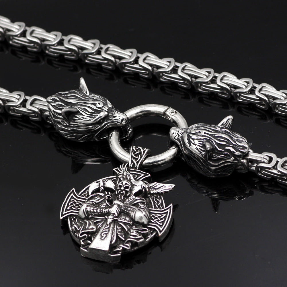 Vintage Stainless Steel King Chain Necklace, unda Wolf Head dizayni bilan Nordic Viking Pendant mavjud. Bu Fashion Trend Eksklyuziv Necklace Vintage Viking Amulet Jewelry bo'lib, partiyalar, punk uslubi va hip hop ko'rinishlari uchun ideal. Sifatida a