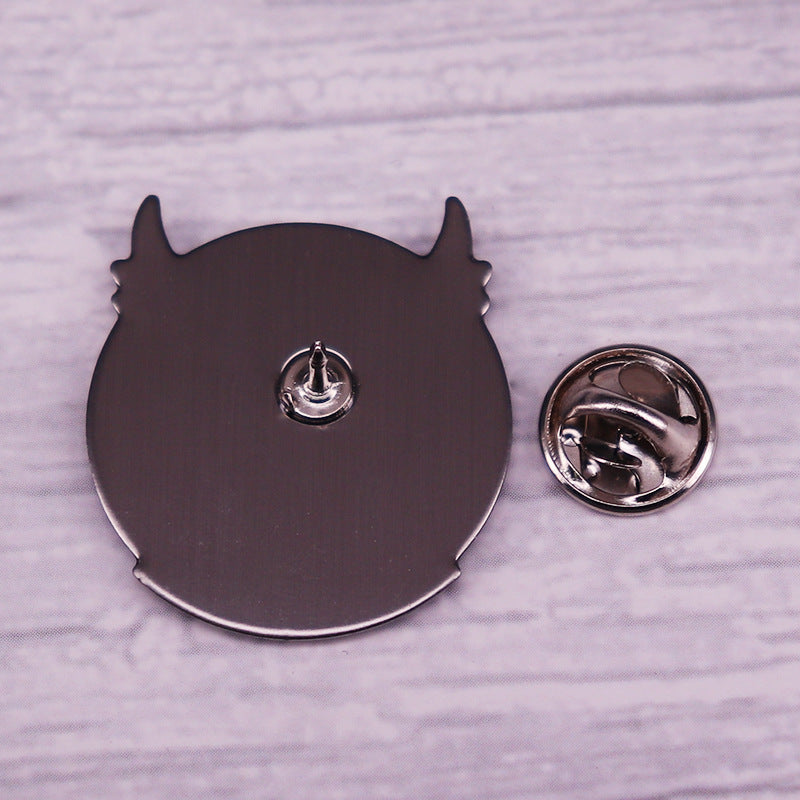 Mototsikl ixlosmandлари учун винтаж Skull and Bones шлем белгиси, белига тагиш пин