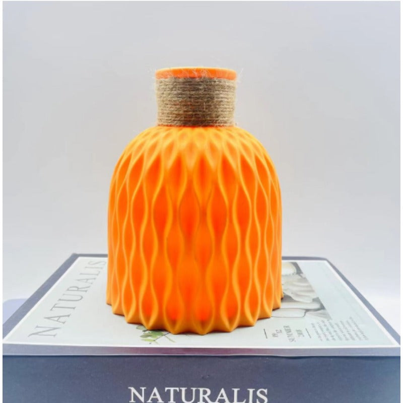 Sun'iy ananas naqshidagi gullar idishi uy uchun bezak.