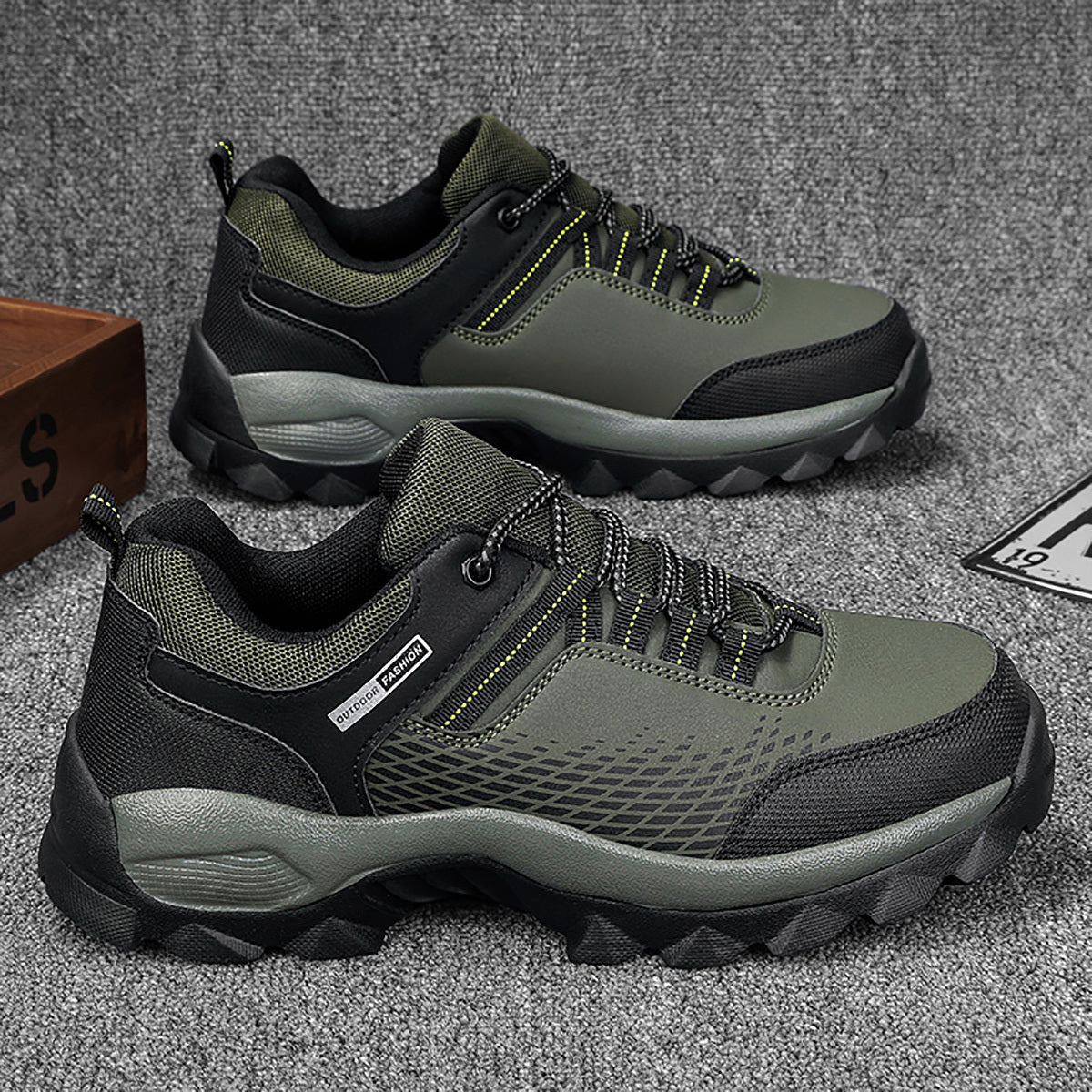 Men Women Waterproof Non-Slip Hiking Shoes for Outdoor Activities