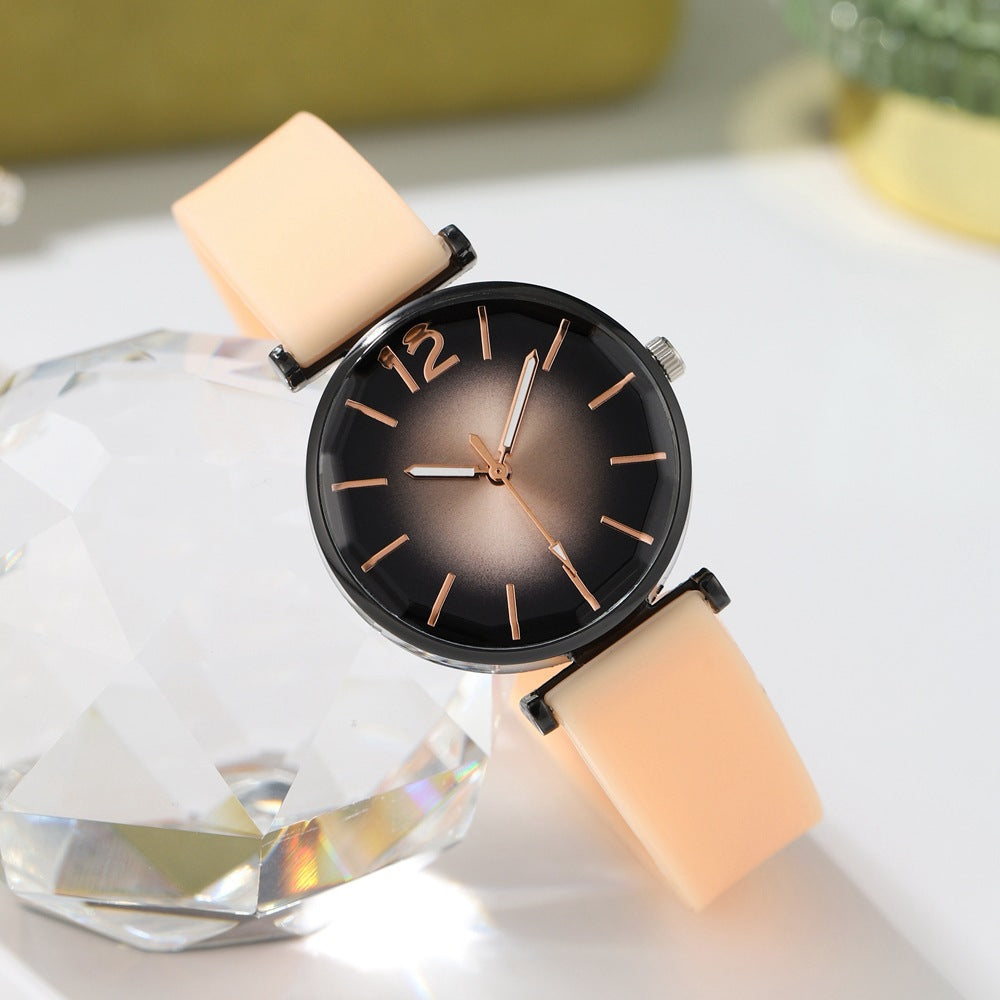 Women's Retro Gradient Dial Quartz Silicone Watch with Round Analog Display