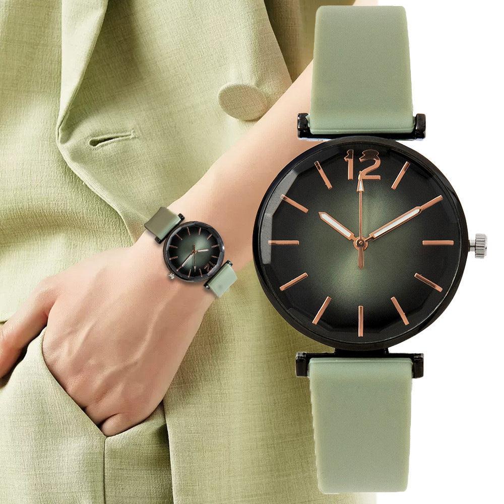 Women's Retro Gradient Dial Quartz Silicone Watch with Round Analog Display