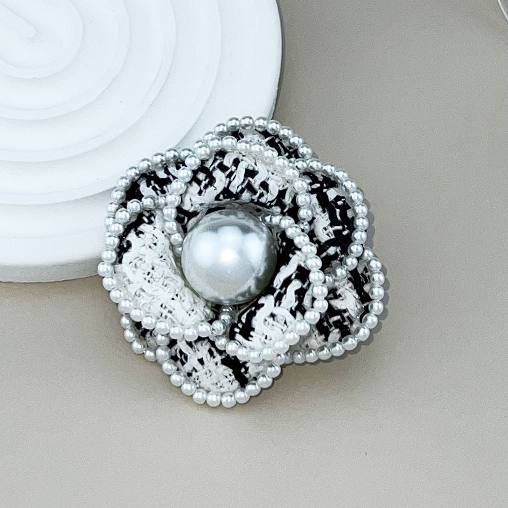 Flower-Shaped Brooch with Faux Pearl for Clothing Retro Style