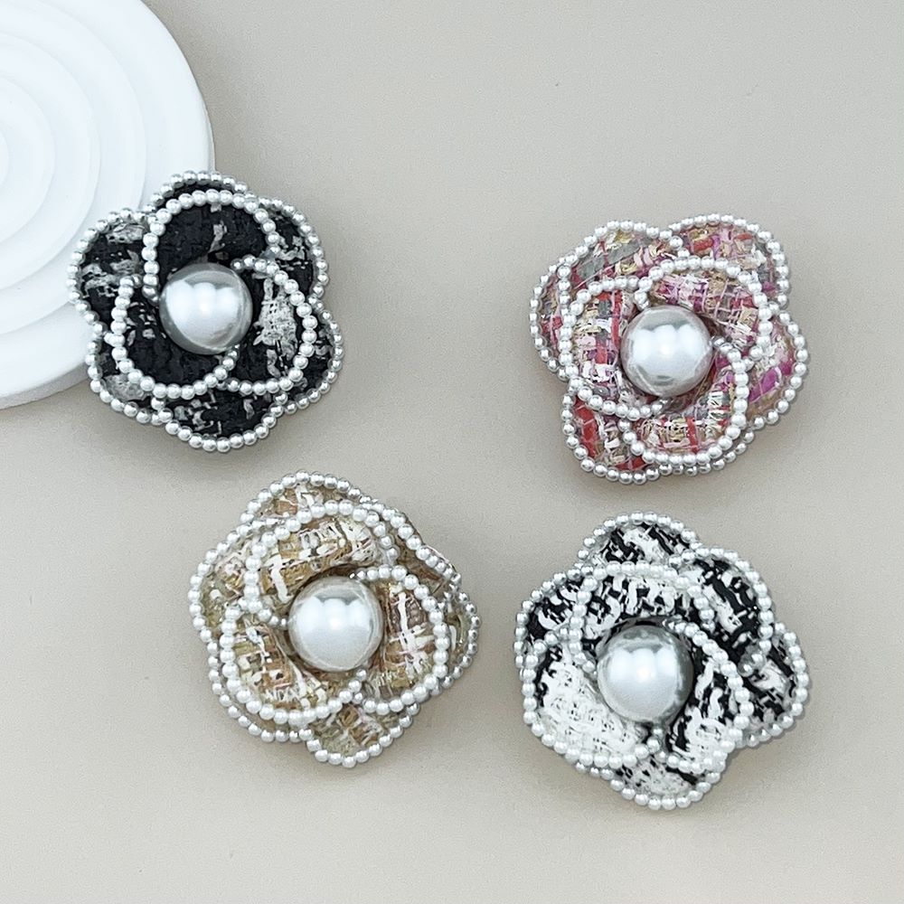 Flower-Shaped Brooch with Faux Pearl for Clothing Retro Style
