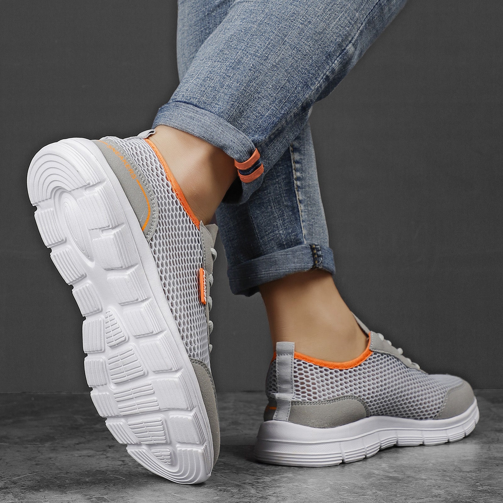 Men's Breathable Non-Slip Lace-Up Sneakers for Outdoor Activities