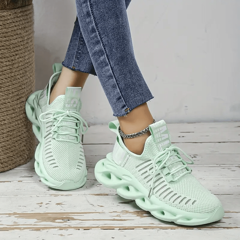 Women's Mesh Lace-Up Running Shoes Lightweight Shock Absorbent Sneakers