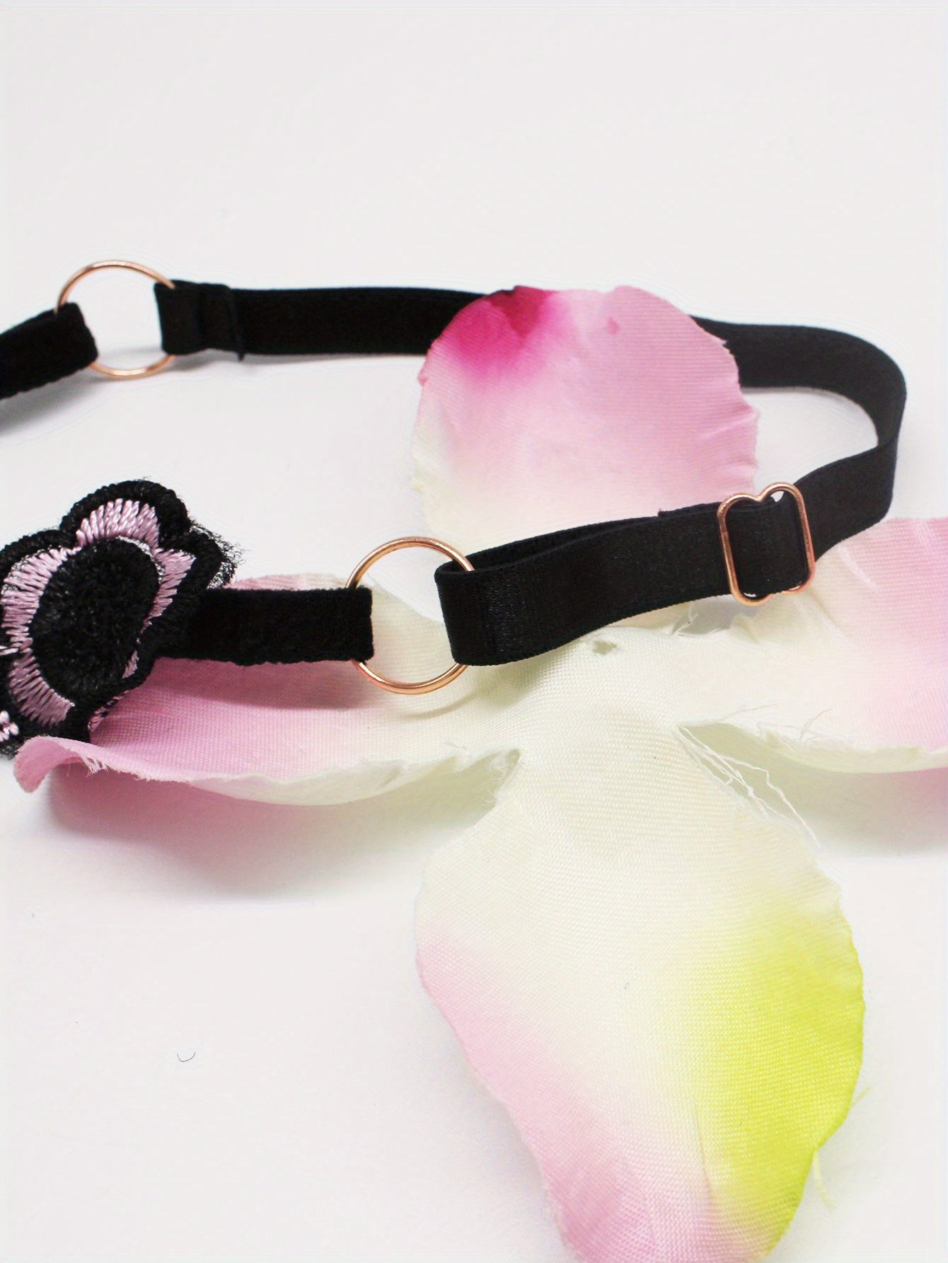 Pack de cinco tangas de mujer con bordado de mariposa, estilo V-String, ajustables, de punto de nylon y lencería