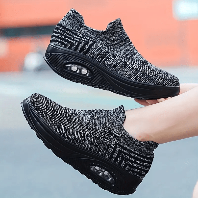Women's Breathable Knitted Slip-On Sneakers For Walking Outdoor Sports