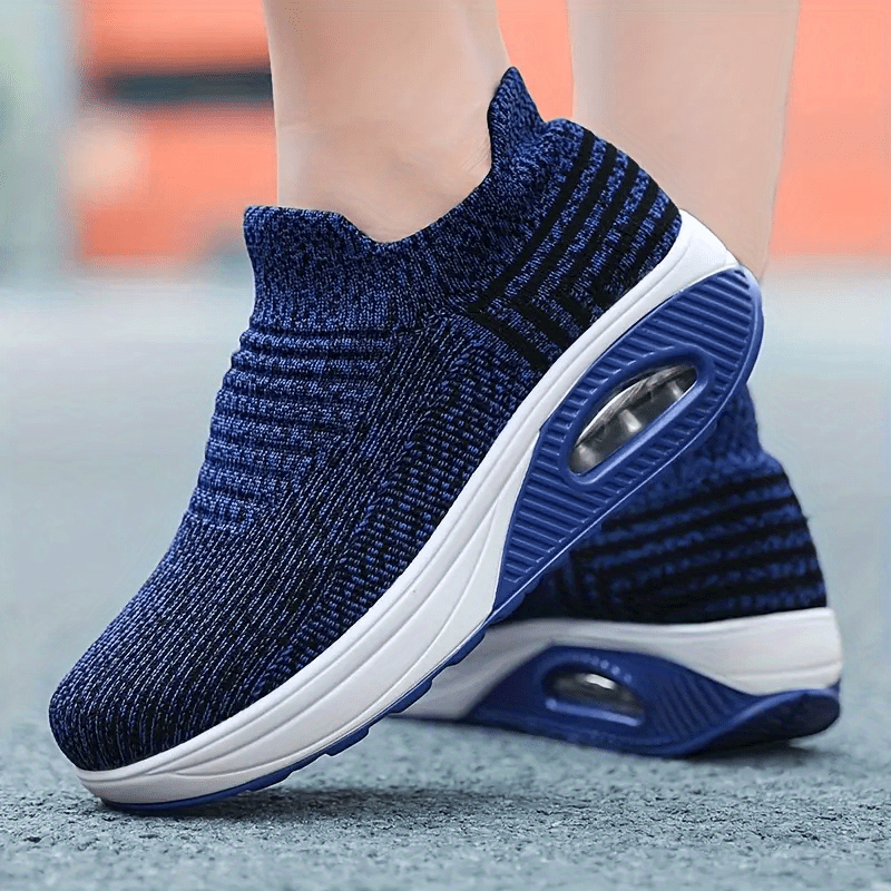 ayollar uchun nafas oluvchi to'qilgan slip-on sport poyafzallari yurish uchun tashqarida sport